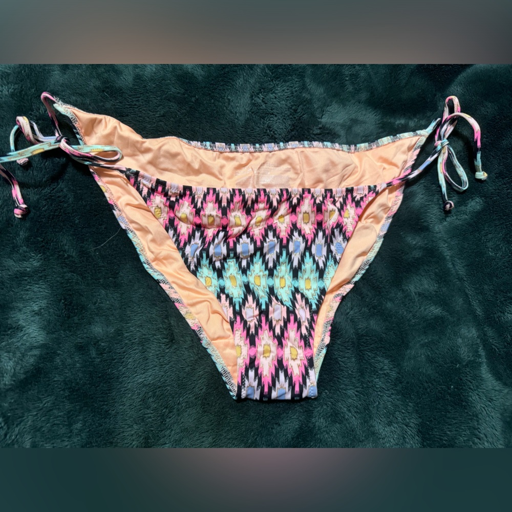 Victorias Secret Large Bikini bottom. Foil accent.